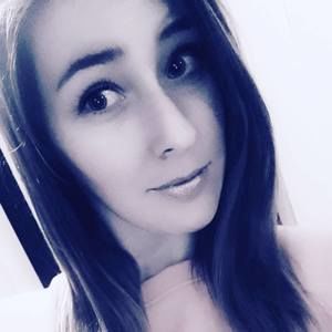 Meet your Posher, Becca